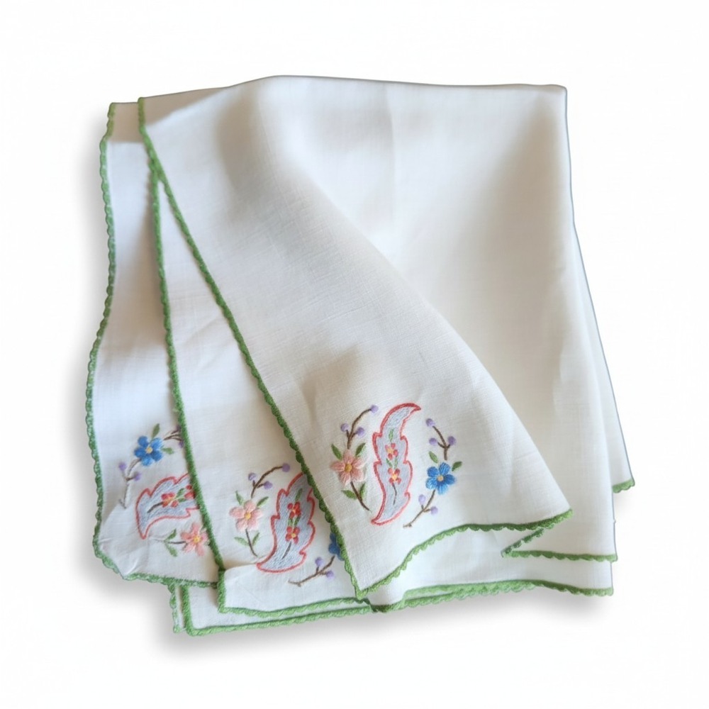 Vintage Napkins Scalloped Hand Embroidered Double Sided Lot of 3
